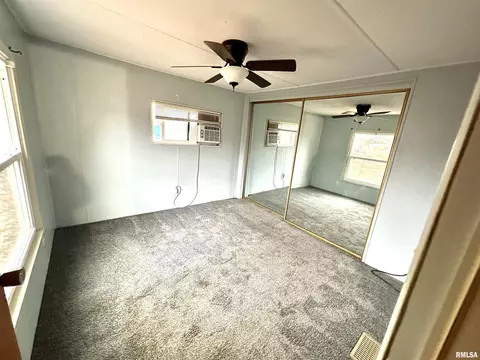 1308 E 3rd St, Centralia, IL 62801 photo 6