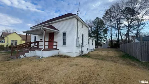 606 S State St, Christopher, IL 62822 photo 5