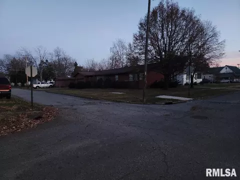 200 E Van Buren St, Herrin, IL 62948 photo 13