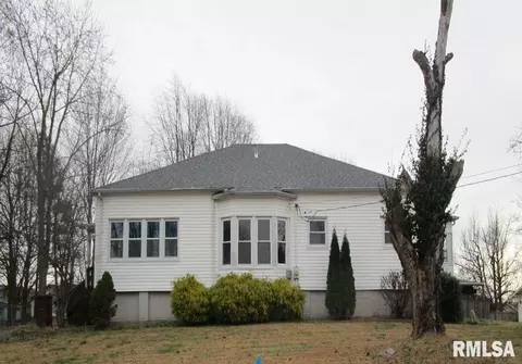312 N Taft St, West Frankfort, IL 62896