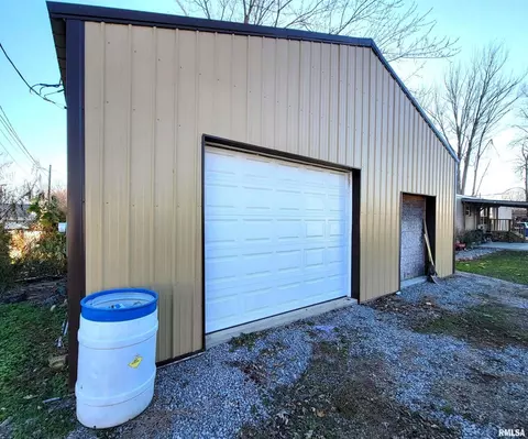 323 S Sycamore St, Flora, IL 62839 photo 39