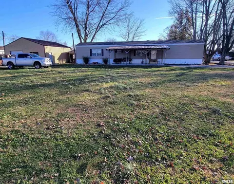 323 S Sycamore St, Flora, IL 62839 photo 28