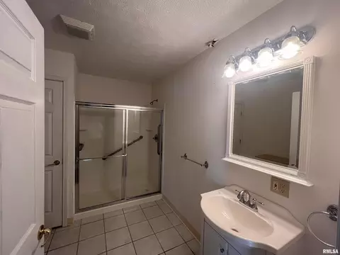 16888 Heatherbrook Ln, Marion, IL 62959 photo 7