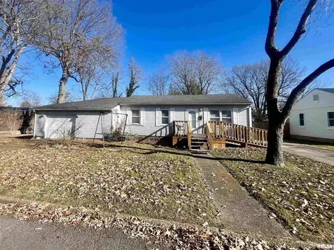 2044 Greenview Ave, Metropolis, IL 62960