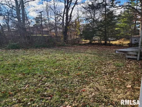 703 Brickyard Rd, Mount Vernon, IL 62864 photo 32