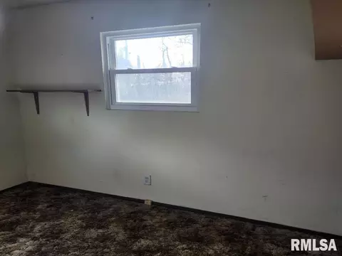 703 Brickyard Rd, Mount Vernon, IL 62864 photo 8