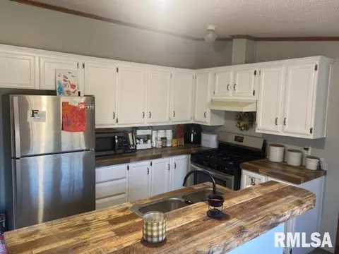 5339 E Dix Irvington Rd, Walnut Hill, IL 62893 photo 17