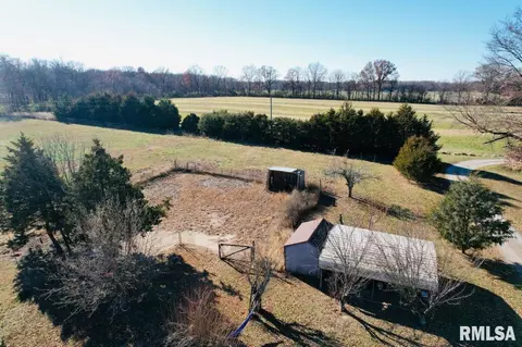 5339 E Dix Irvington Rd, Walnut Hill, IL 62893 photo 3