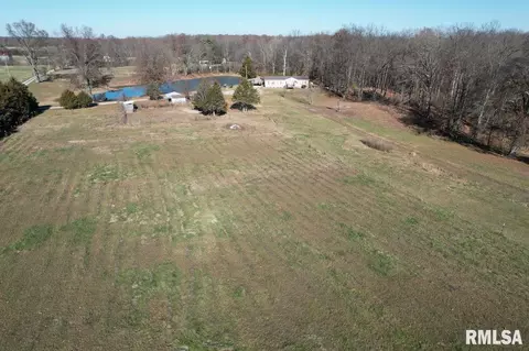 5339 E Dix Irvington Rd, Walnut Hill, IL 62893 photo 9