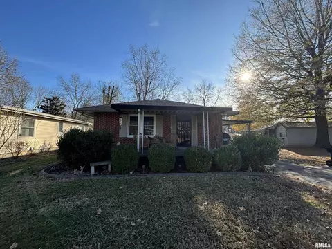 27 Marberry Dr, Metropolis, IL 62960