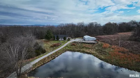 730 Kerr Canyon Rd, Cobden, IL 62920