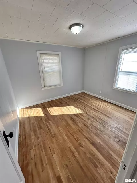 334 3rd St, Marion, IL 62959 photo 2