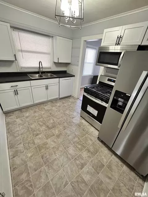 334 3rd St, Marion, IL 62959 photo 6