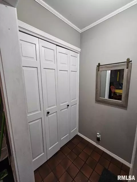 1601 Pace Ave, Mount Vernon, IL 62864 photo 3