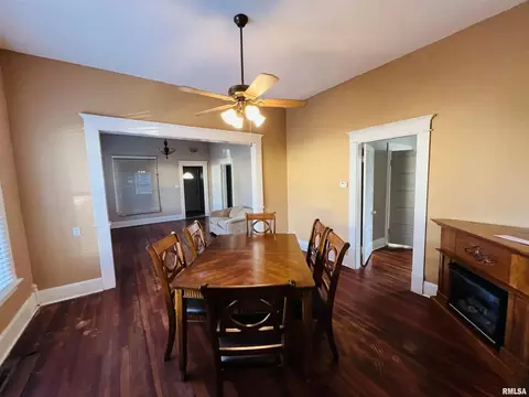2109 Saline Ave, Eldorado, IL 62930 photo 11