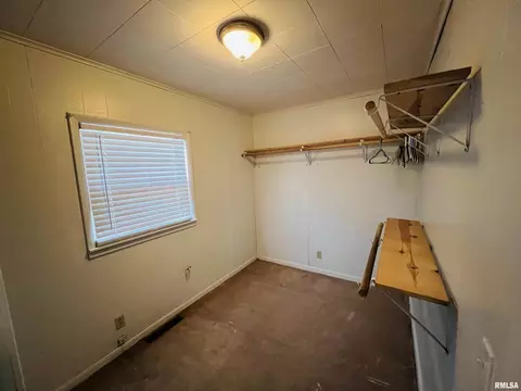 2109 Saline Ave, Eldorado, IL 62930 photo 14