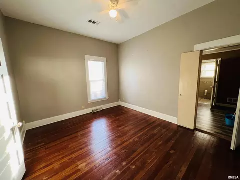 2109 Saline Ave, Eldorado, IL 62930 photo 15