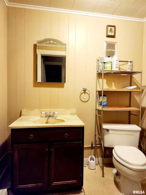 301 E Chicago Ave, Orient, IL 62874 photo 24