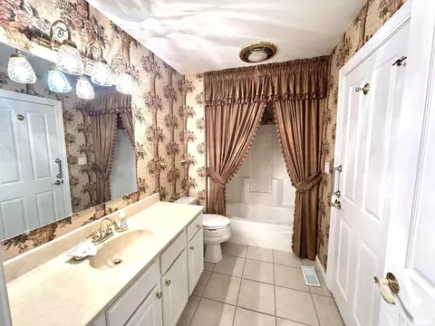 8 Orchard Dr, Centralia, IL 62801 photo 23