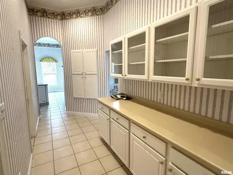 8 Orchard Dr, Centralia, IL 62801 photo 13