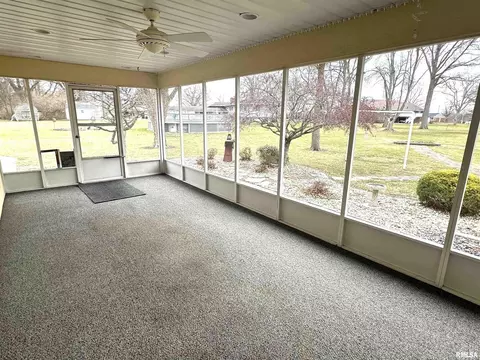8 Orchard Dr, Centralia, IL 62801 photo 33