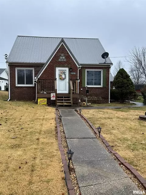 408 E Water St, Pinckneyville, IL 62274