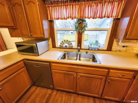 619 N Olive St, Flora, IL 62839 photo 20