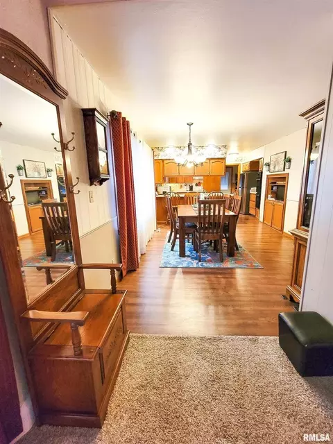 619 N Olive St, Flora, IL 62839 photo 13
