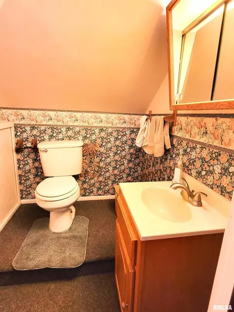 619 N Olive St, Flora, IL 62839 photo 60