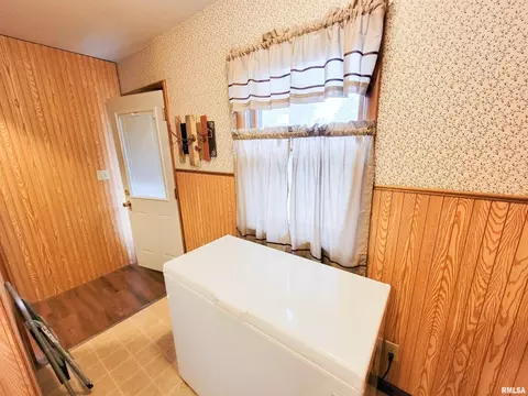 619 N Olive St, Flora, IL 62839 photo 64