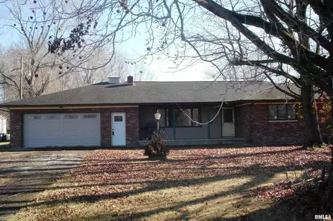 612 N 35th St, Herrin, IL 62948