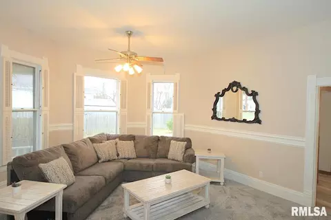 2203 Division St, Murphysboro, IL 62966 photo 9