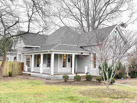 2203 Division St, Murphysboro, IL 62966 photo 2