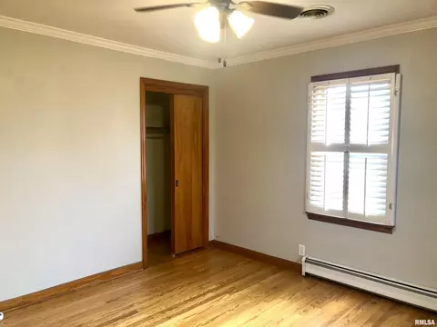 201 S 2nd St, Marion, IL 62959 photo 11