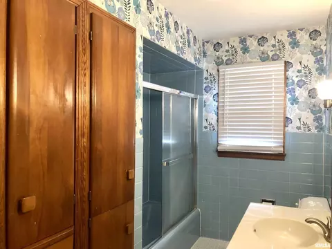 201 S 2nd St, Marion, IL 62959 photo 14