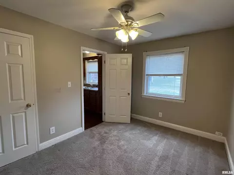 150 Kane Rd, Eldorado, IL 62930 photo 13
