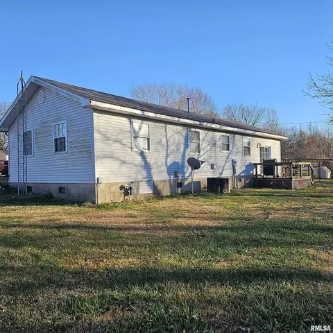 150 Kane Rd, Eldorado, IL 62930 photo 3