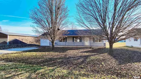 706 E 15th St, Metropolis, IL 62960