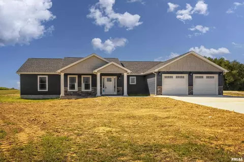 1802 Ramsey Dr, Marion, IL 62959