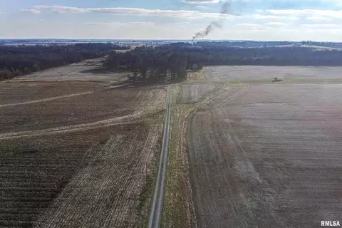 374 County Road 400 E Rd, Wayne City, IL 62895 photo 2