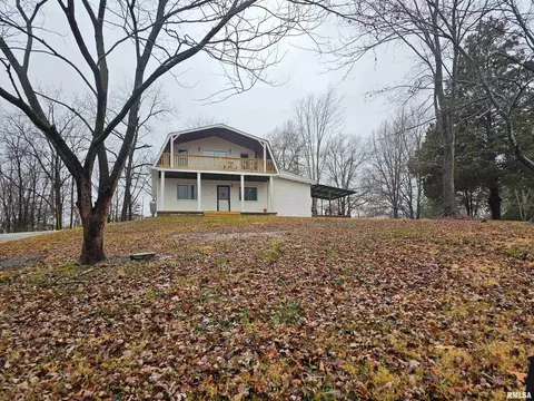 535 Marina Cir, Creal Springs, IL 62922