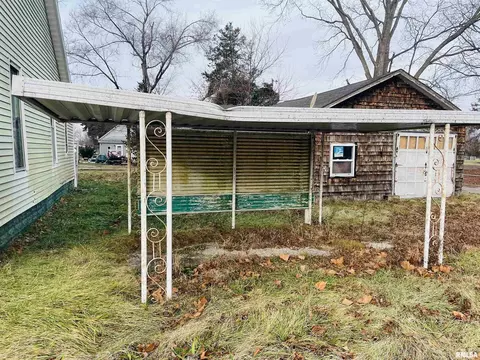 320 Broadway Hwy, Centralia, IL 62801 photo 3