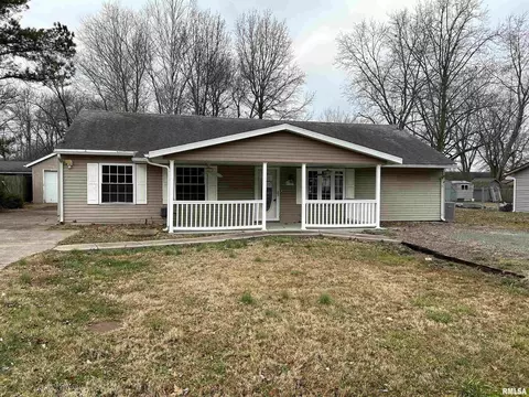 717 N 26th St, Herrin, IL 62948