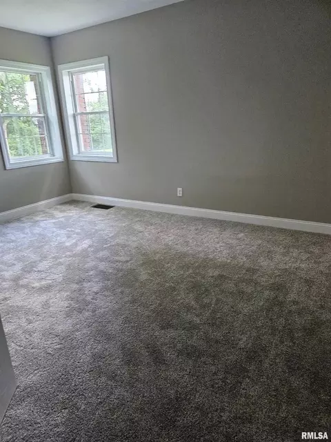 800 State St, Eldorado, IL 62930 photo 17