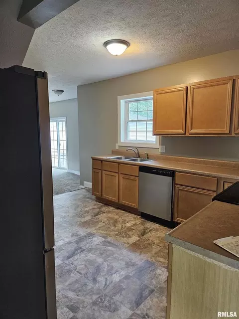 800 State St, Eldorado, IL 62930 photo 12