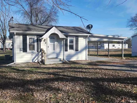 229 Fairground Rd, Pinckneyville, IL 62274