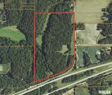 11437 N 925th St, Effingham, IL 62401