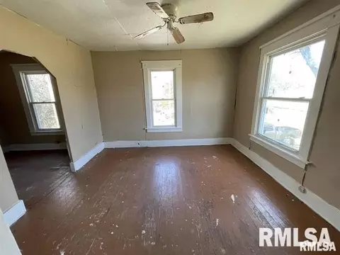 305 W Kell St, Centralia, IL 62801 photo 45