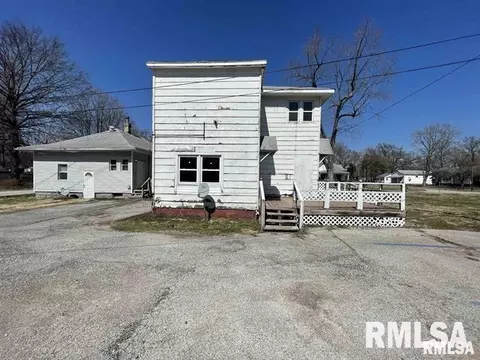 305 W Kell St, Centralia, IL 62801 photo 5