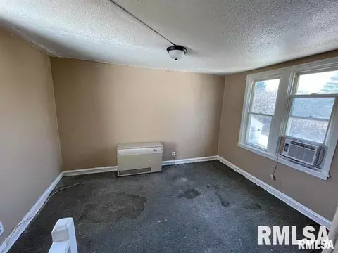 305 W Kell St, Centralia, IL 62801 photo 42